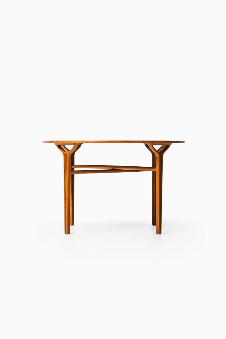 Peter Hvidt & Orla Mølgaard-Nielsen coffee table at Studio Schalling