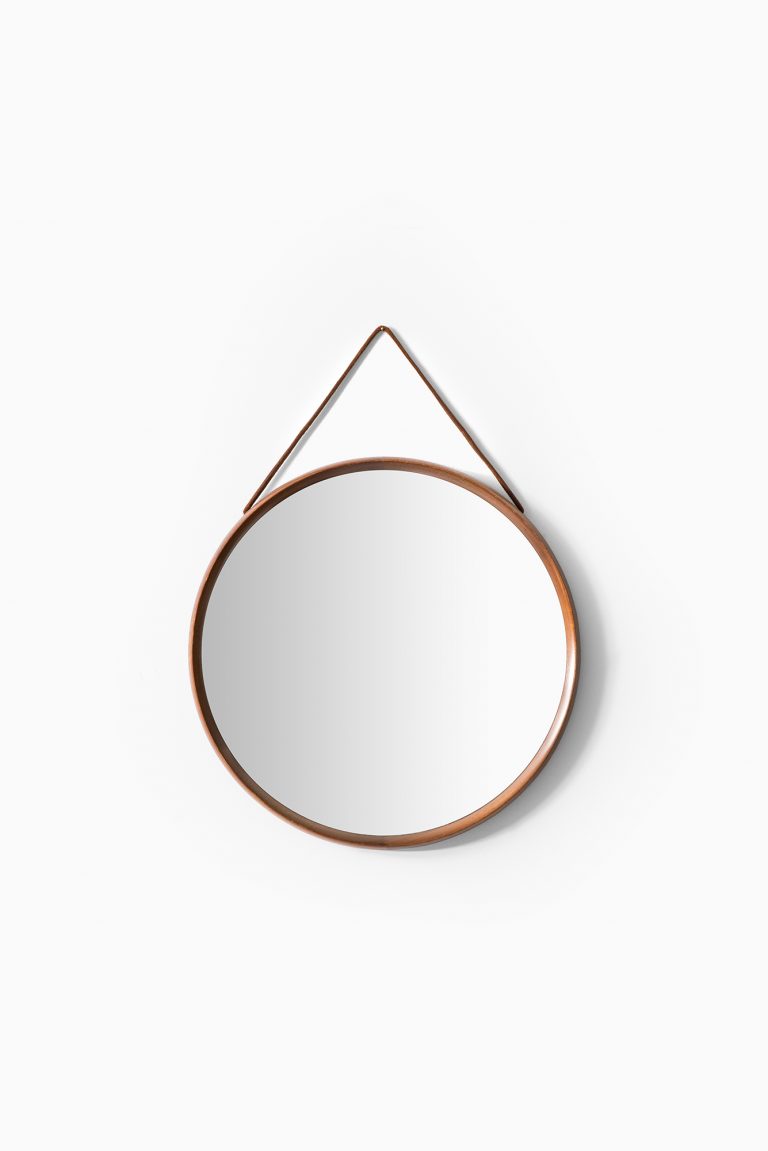 Uno & Östen Kristiansson round mirror in teak at Studio Schalling