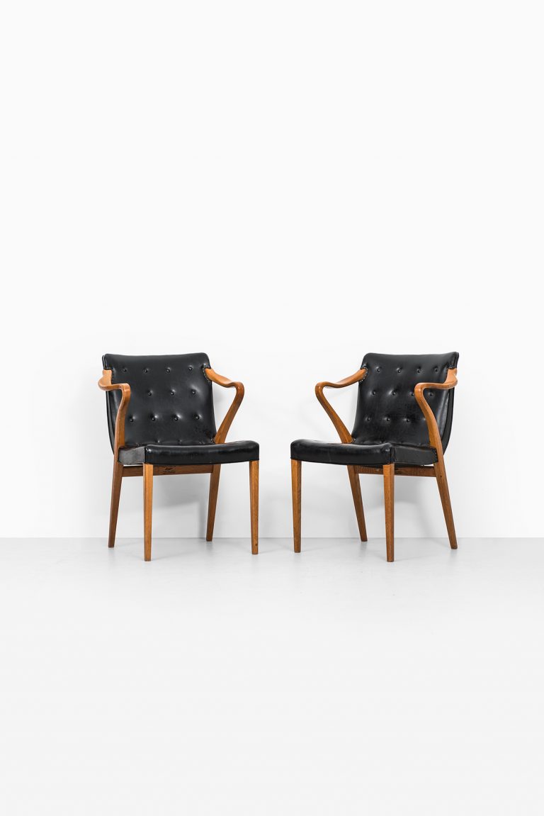 Axel Larsson armchairs model 1522 at Studio Schalling