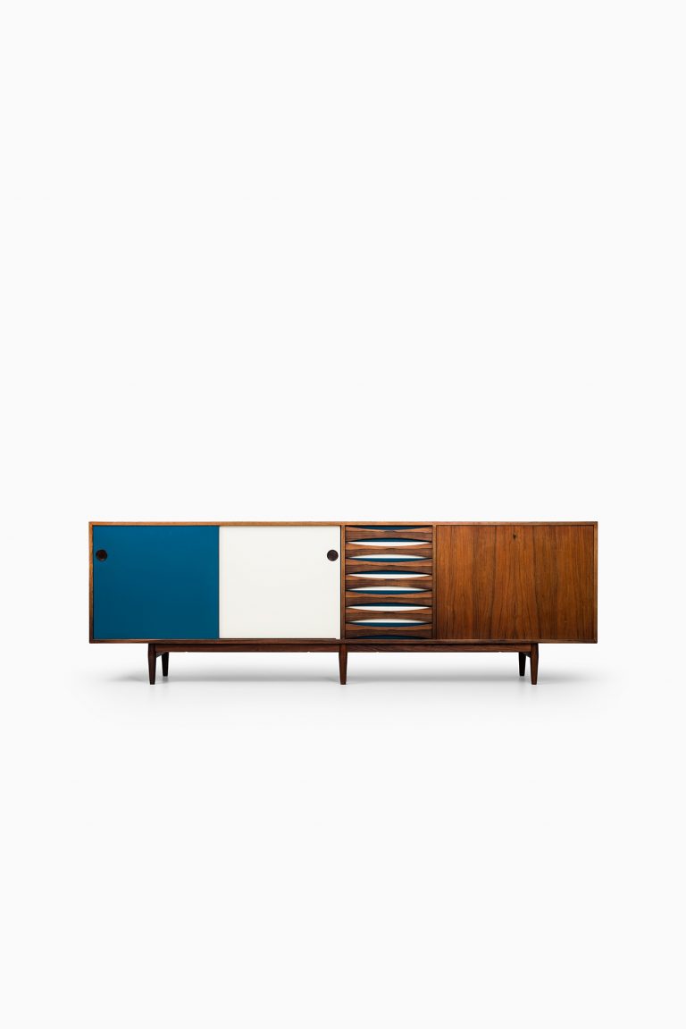 Arne Vodder sideboard model 29A by Sibast at Studio Schalling