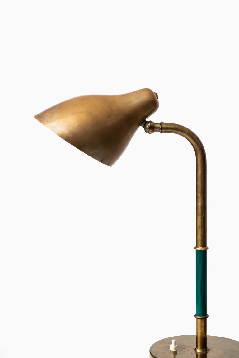 Vilhelm Lauritzen table lamp in brass at Studio Schalling