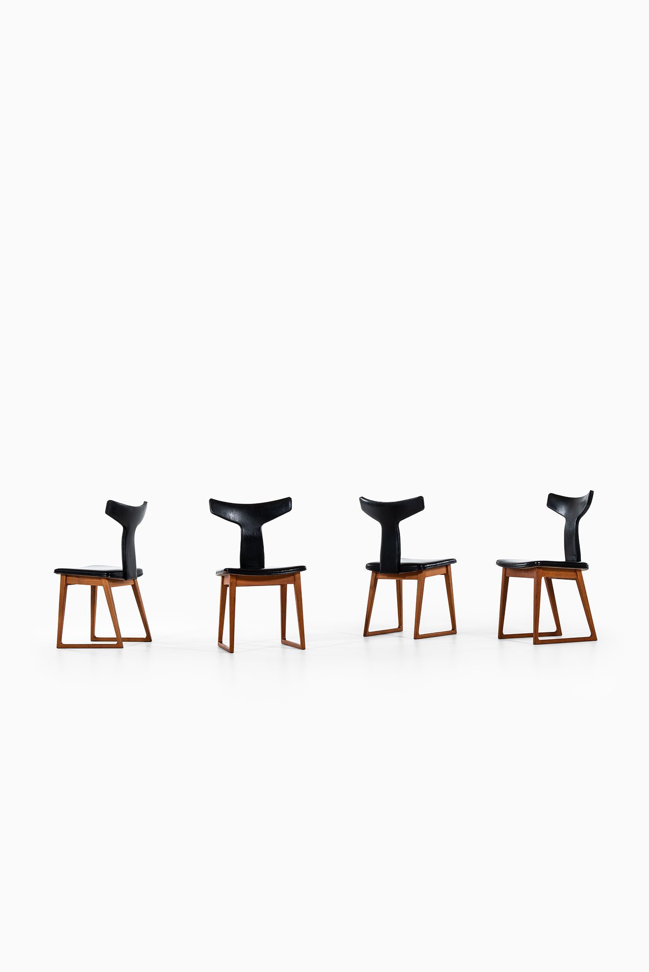 Helge Sibast dining chairs in teak by Sibast at Studio Schalling