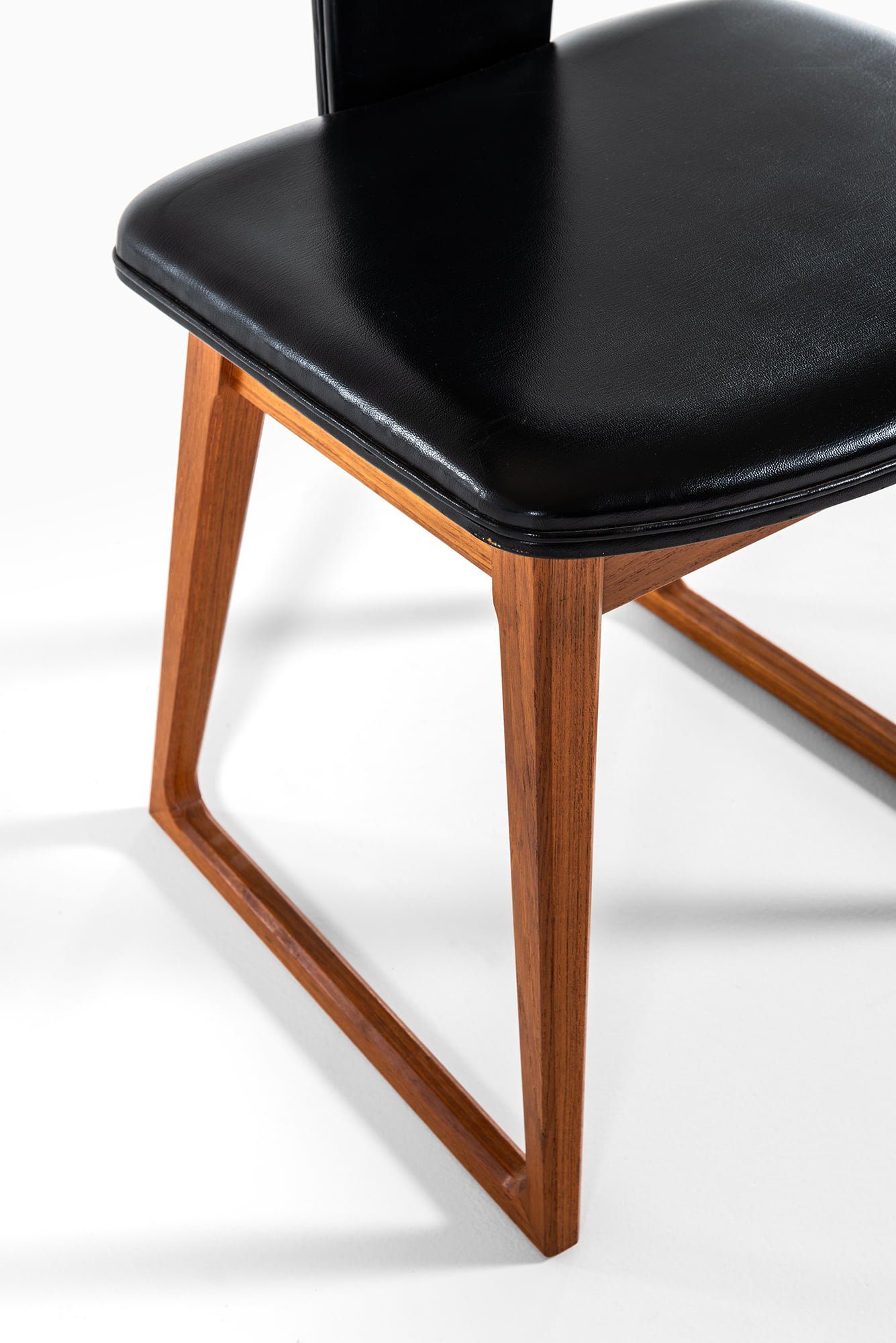 Helge Sibast dining chairs in teak by Sibast at Studio Schalling