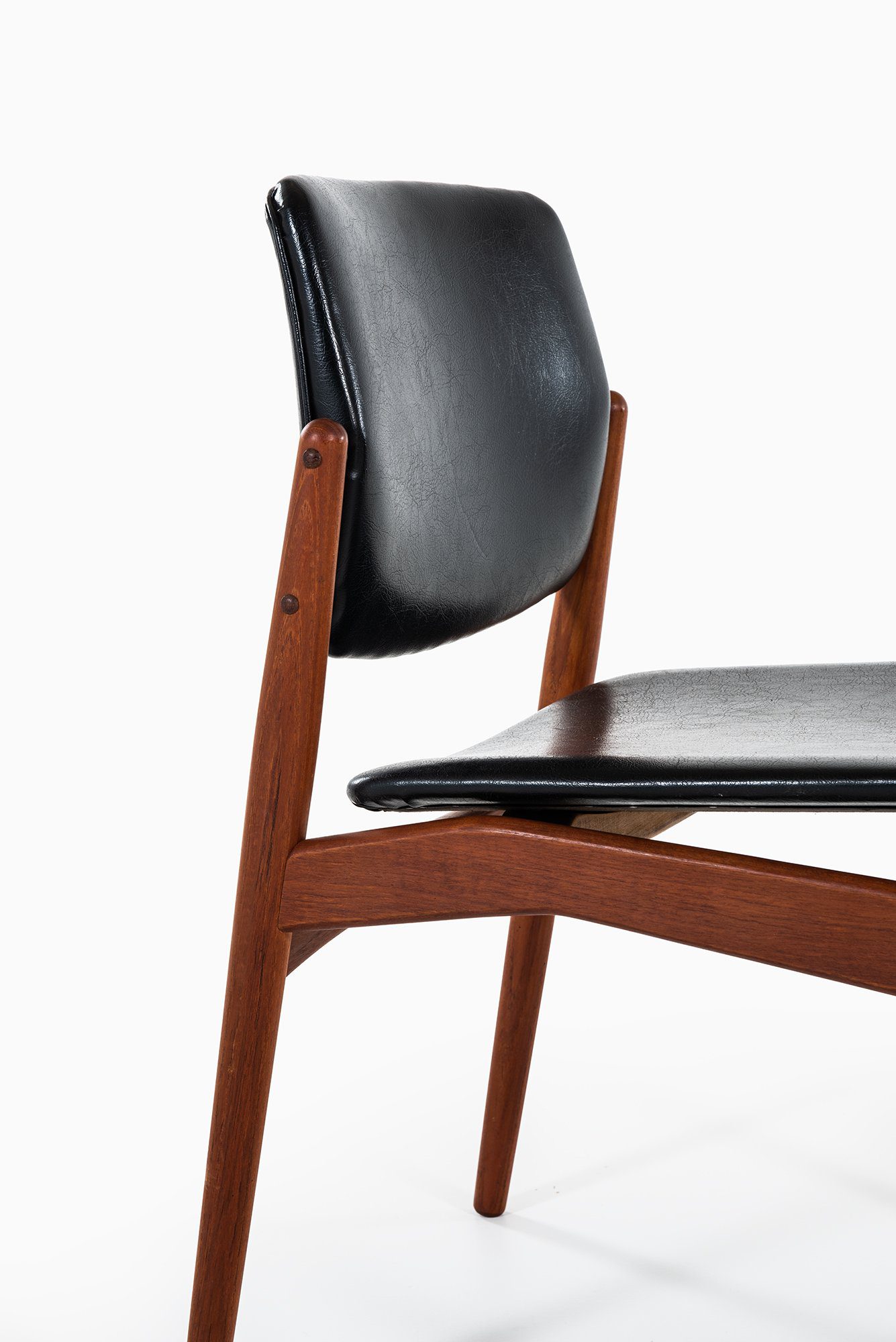 Erik Buch dining chairs model Captain at Studio Schalling