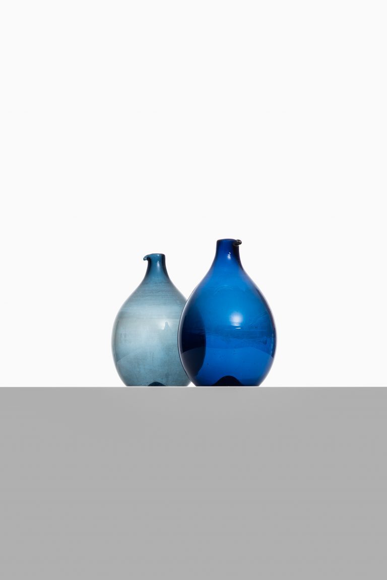 Timo Sarpaneva glass vases model Pullo at Studio Schalling