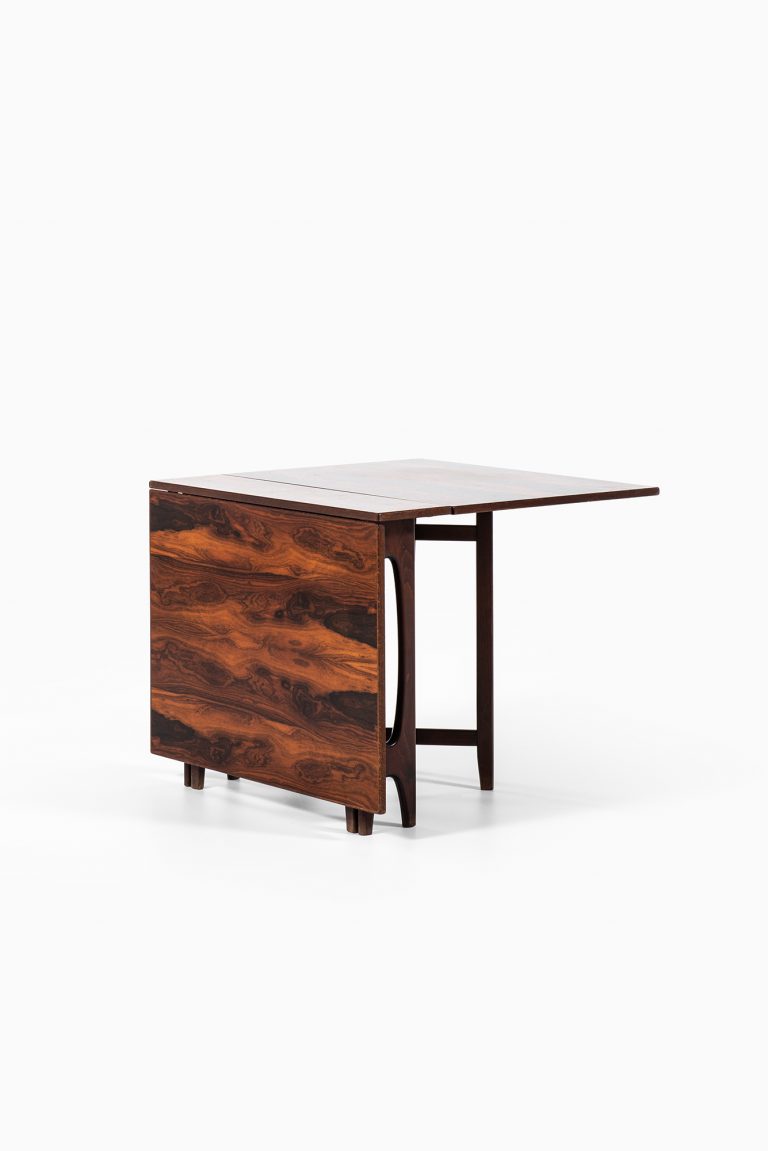 Bendt Winge dining table in rosewood at Studio Schalling