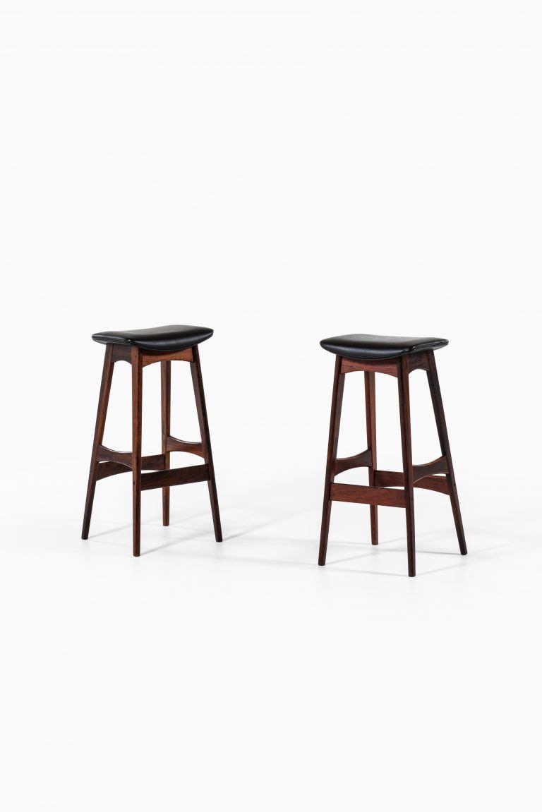 Johannes Andersen bar stools in rosewood at Studio Schalling