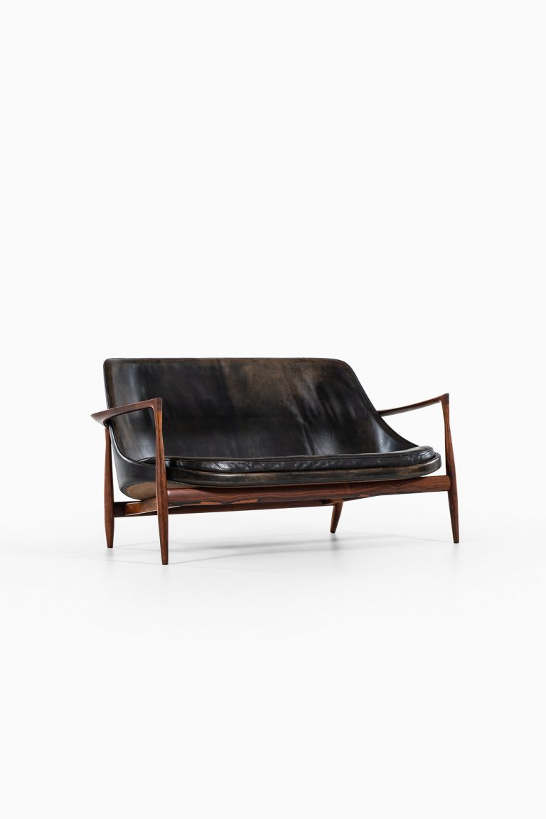 Ib Kofod-Larsen Elizabeth sofa in rosewood at Studio Schalling