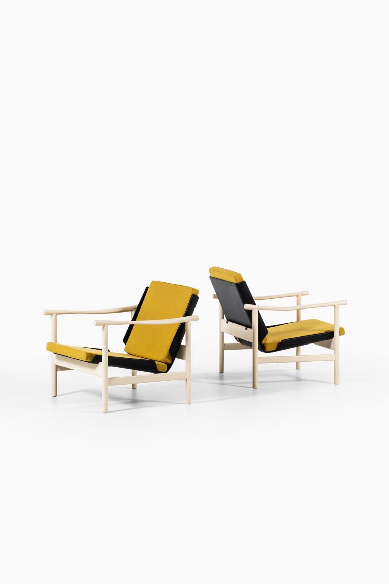 Pair of easy chairs by unknown designer at Studio Schalling