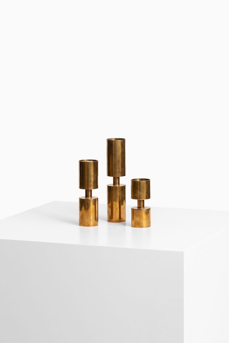 Thelma Zoéga set of 3 candlesticks in brass at Studio Schalling