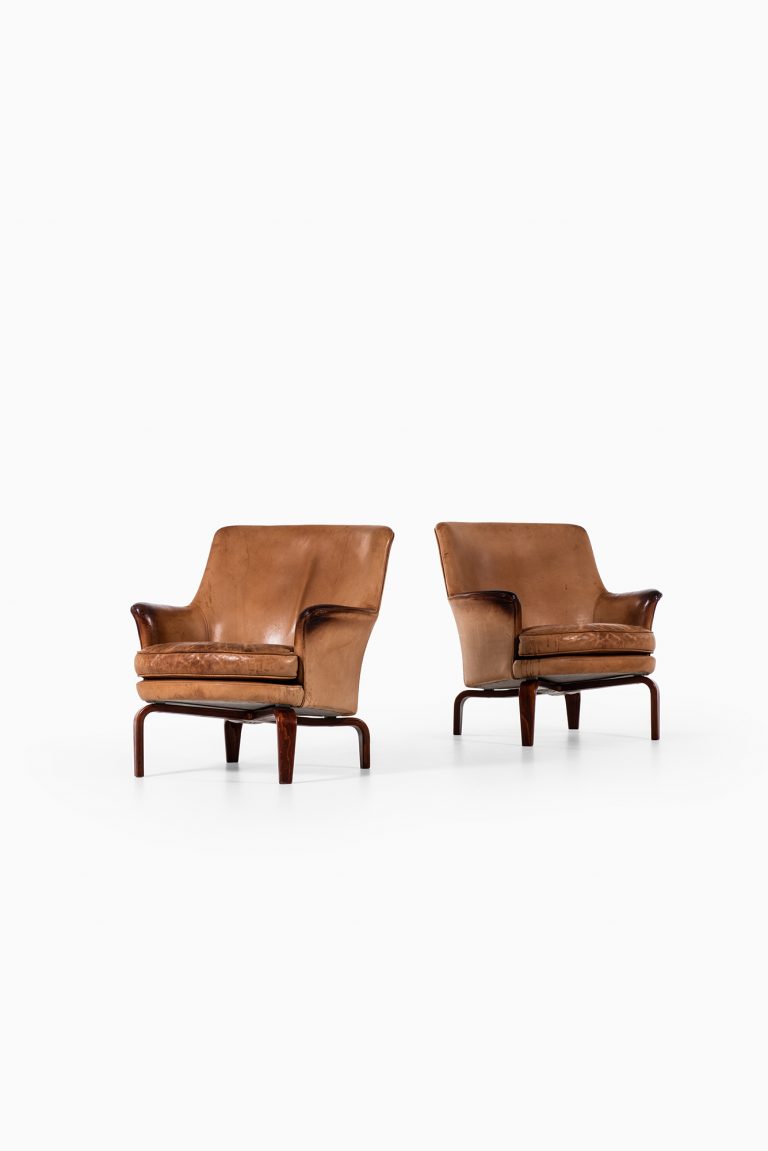 Arne Norell Pilot easy chairs in leather at Studio Schalling