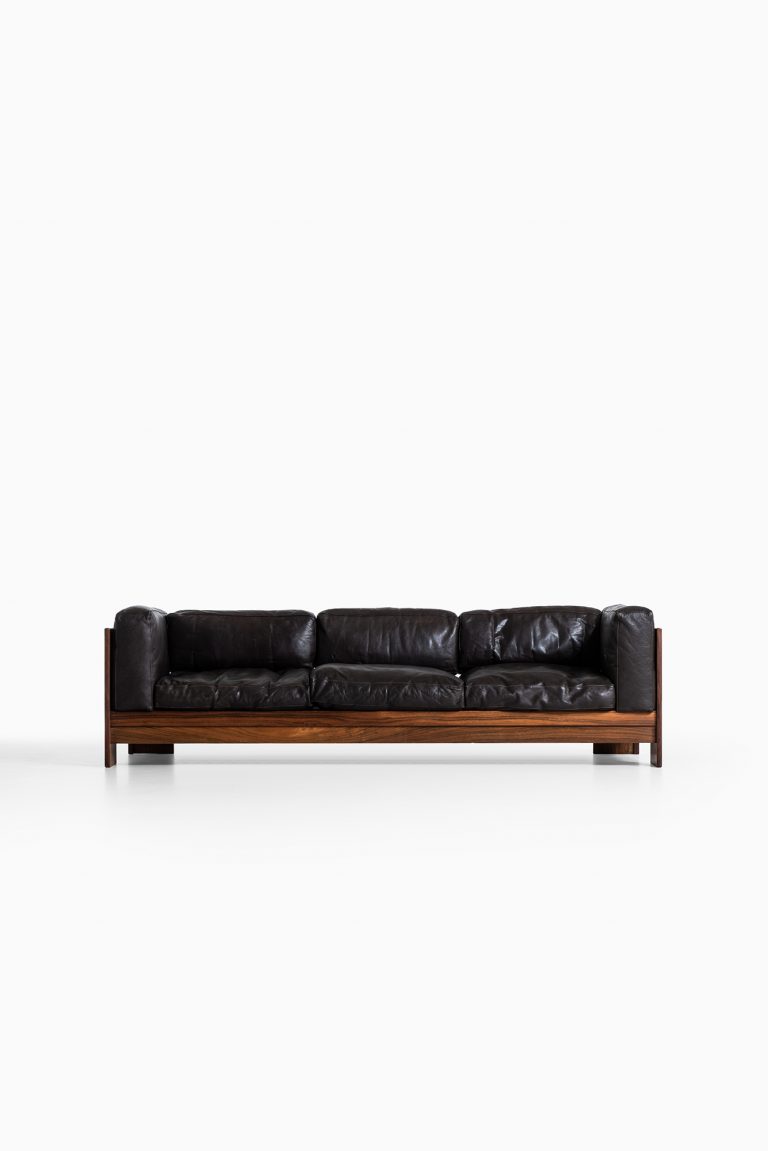 3-seat sofa in the manner of Tobia Scarpa at Studio Schalling