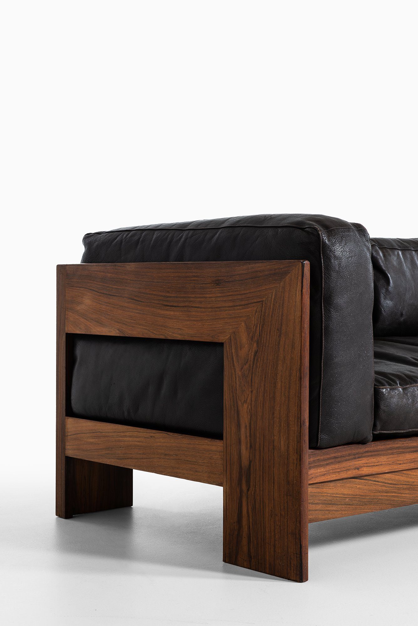 3-seat sofa in the manner of Tobia Scarpa at Studio Schalling