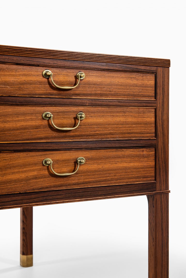Ole Wanscher desk in rosewood and brass at Studio Schalling