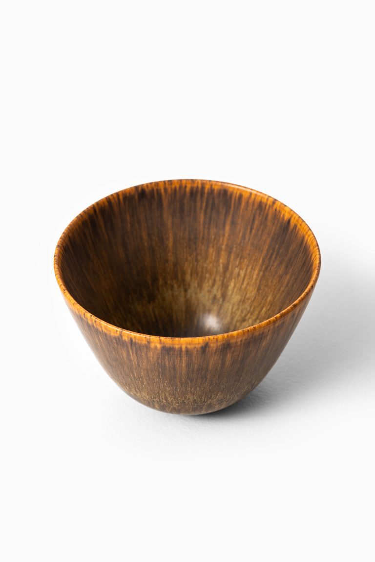 Gunnar Nylund ceramic bowl model ARU at Studio Schalling