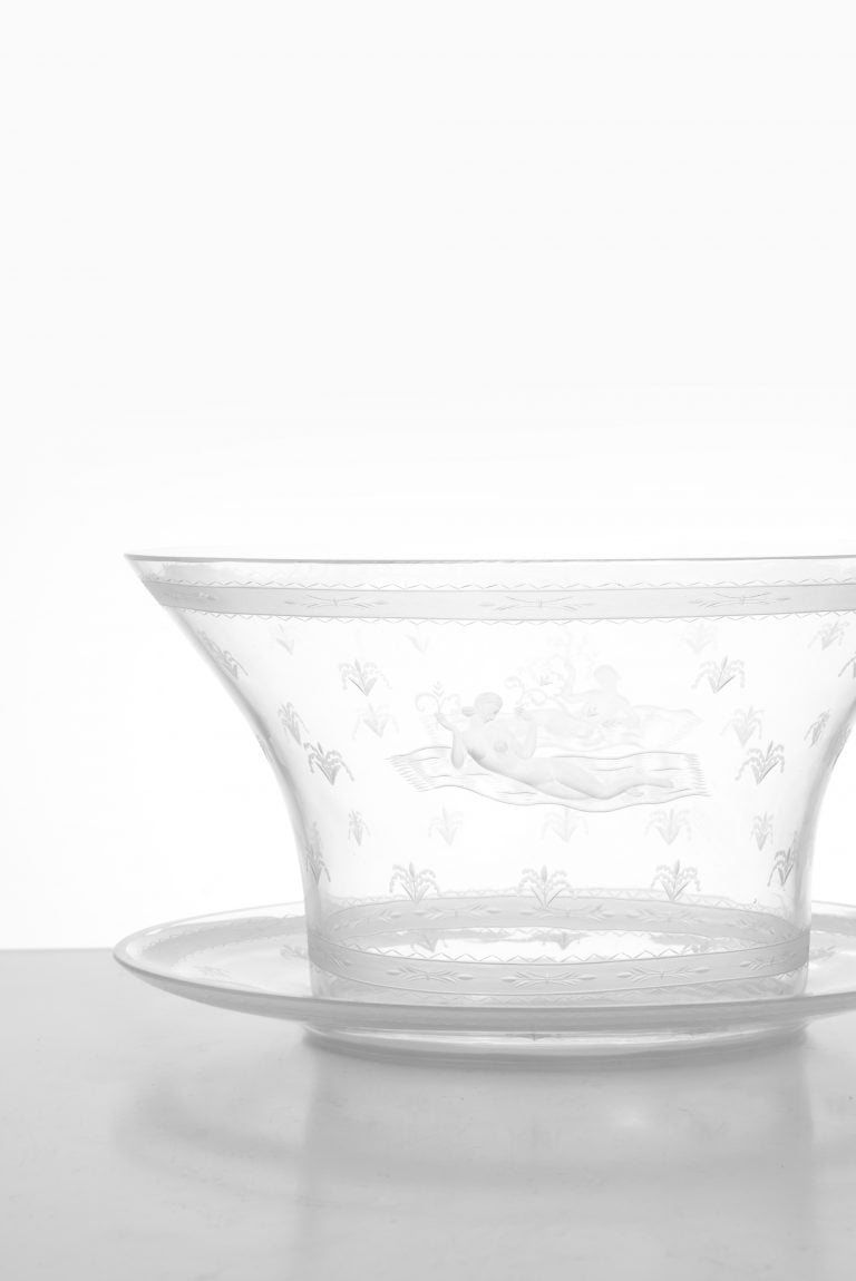 Simon Gate glass vase by Orrefors at Studio Schalling