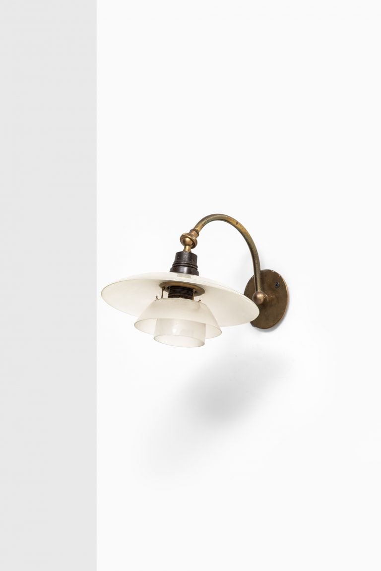 Poul Henningsen wall lamp model PH-1/1 at Studio Schalling