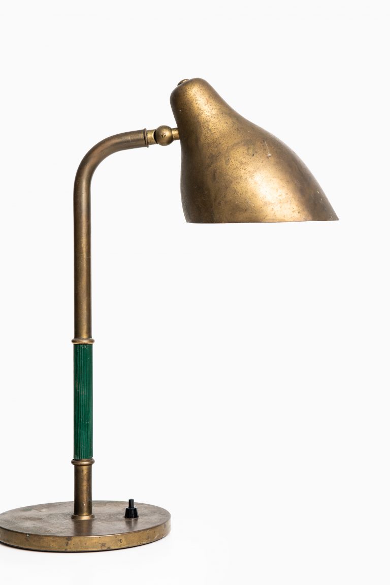 Vilhelm Lauritzen table lamp in brass at Studio Schalling