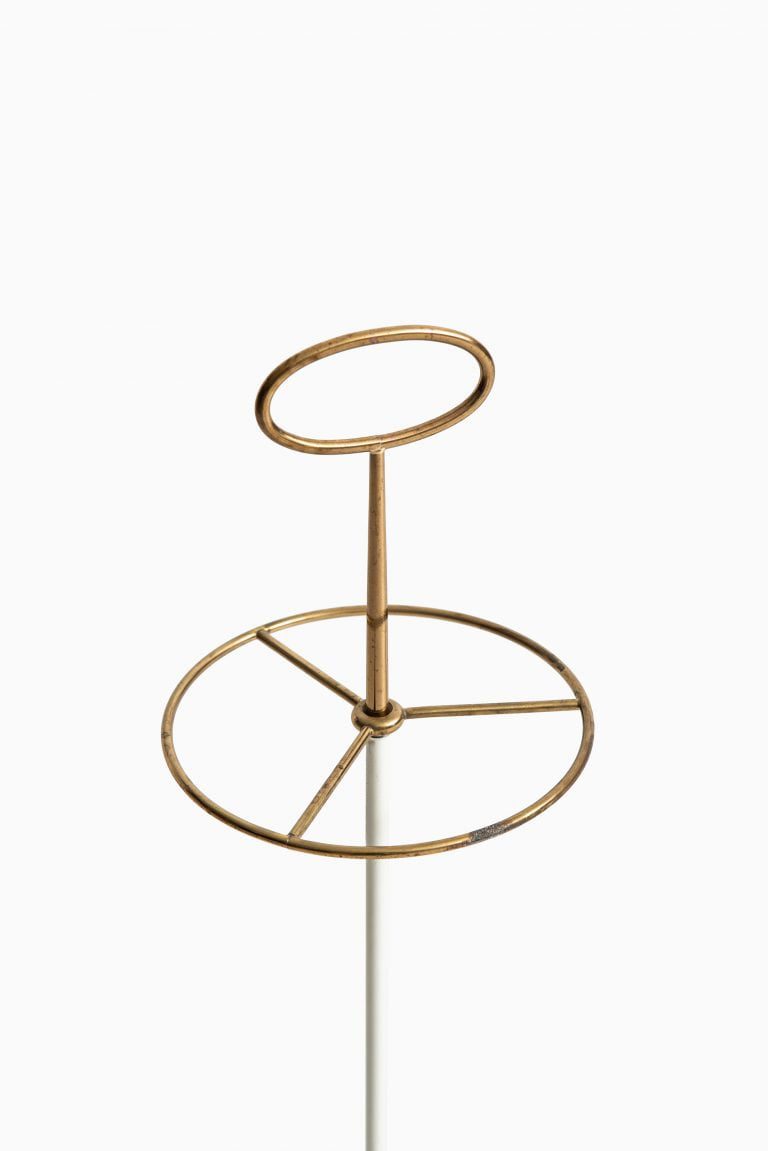 Gunnar Ander umbrella stand in brass at Studio Schalling