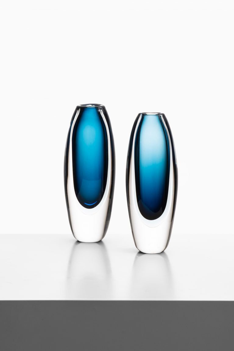 Vicke Lindstrand glass vases by Kosta at Studio Schalling