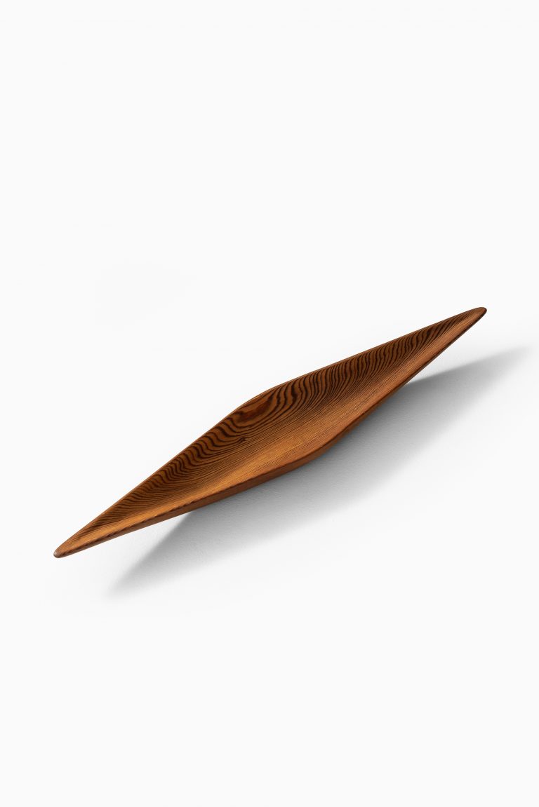 Oregon pine bowl in the manner of Johnny Mattsson at Studio Schalling