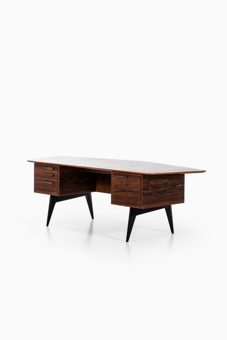 Hadar Schmidt desk in rosewood and brass at Studio Schalling