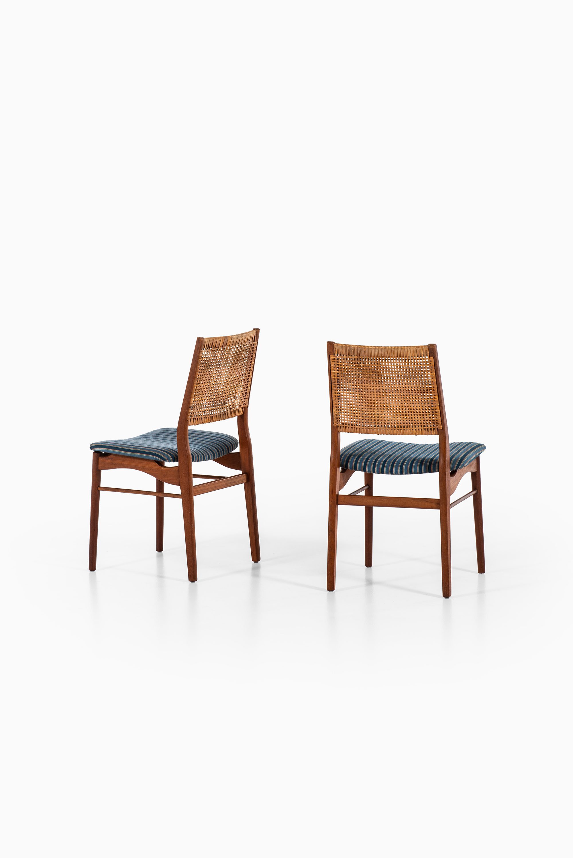 Helge Sibast dining chairs model OS 2 at Studio Schalling