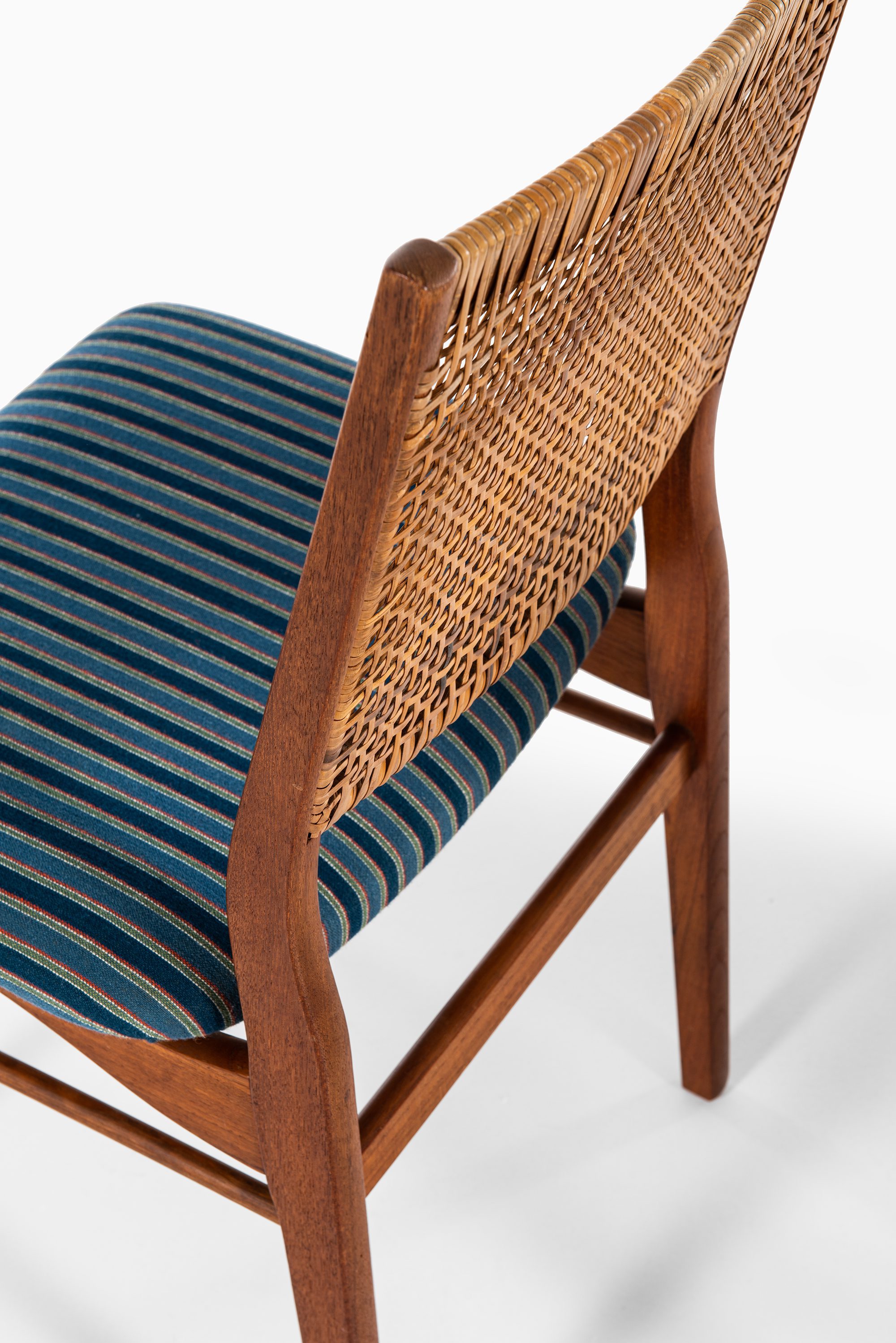 Helge Sibast dining chairs model OS 2 at Studio Schalling