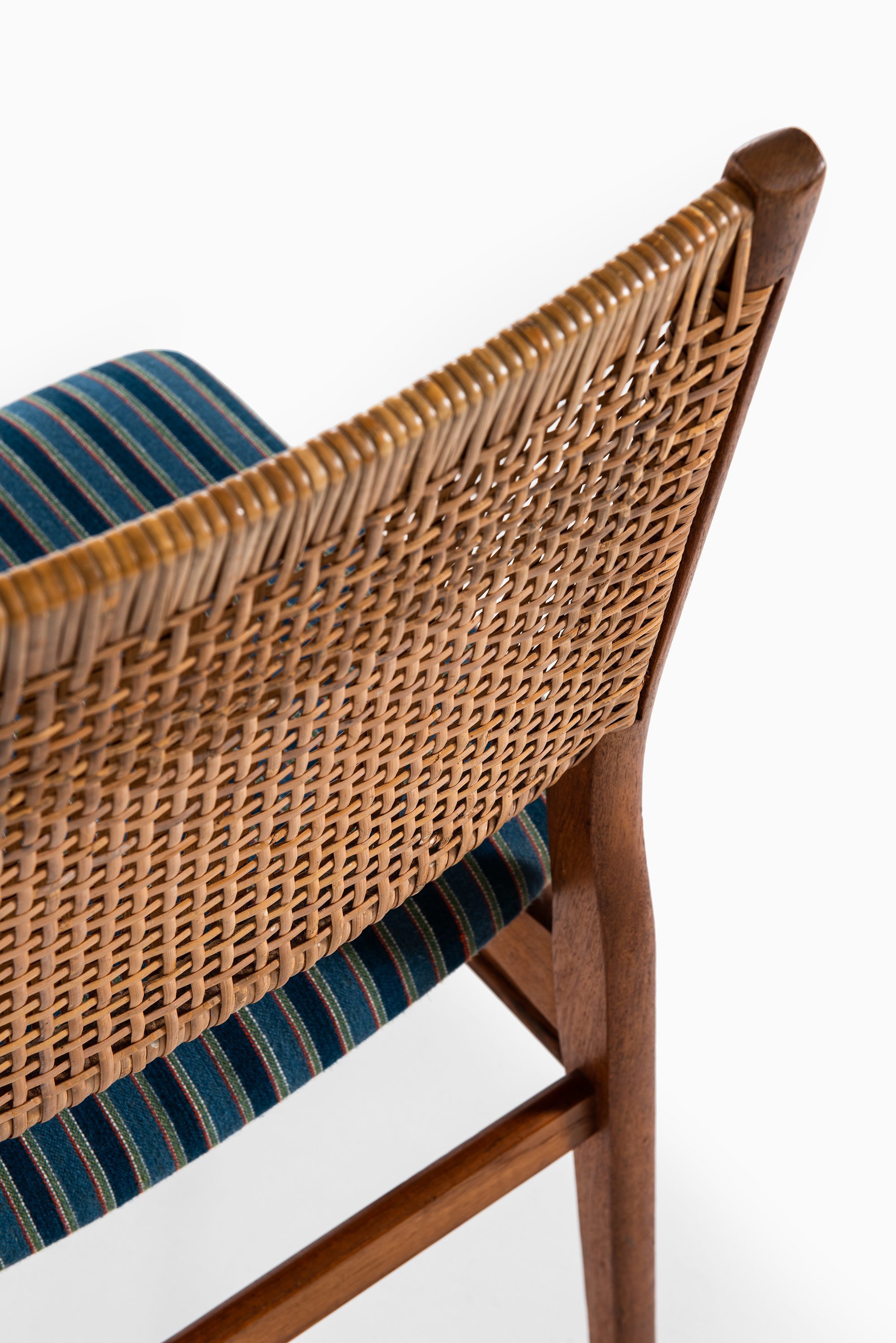 Helge Sibast dining chairs model OS 2 at Studio Schalling