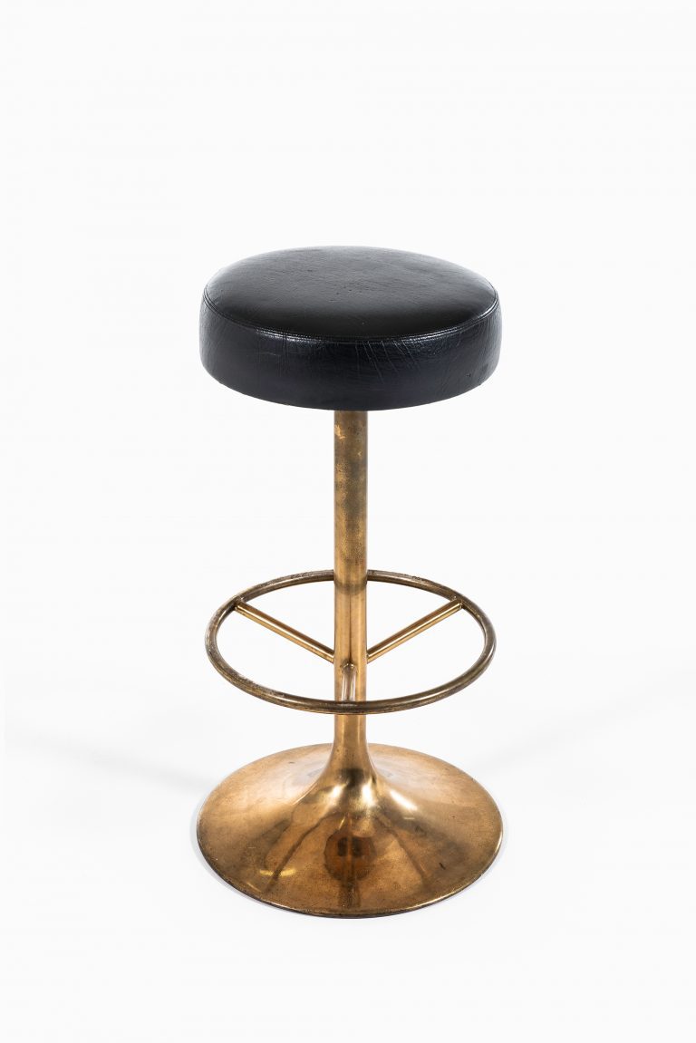Börje Johanson bar stools model Classic at Studio Schalling