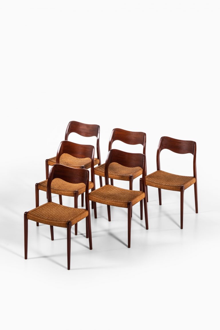 Niels O. Møller dining chairs model 71 at Studio Schalling