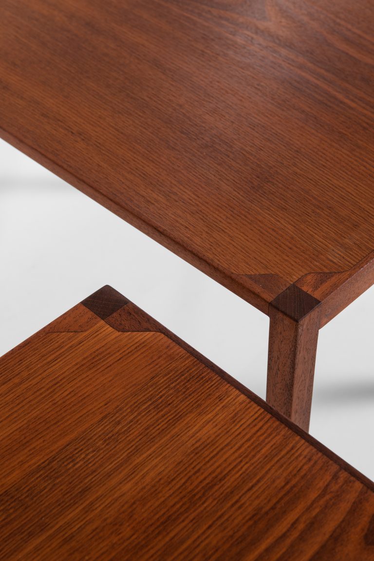 Eskild Pontoppidan & M. Ryder nesting tables at Studio Schalling