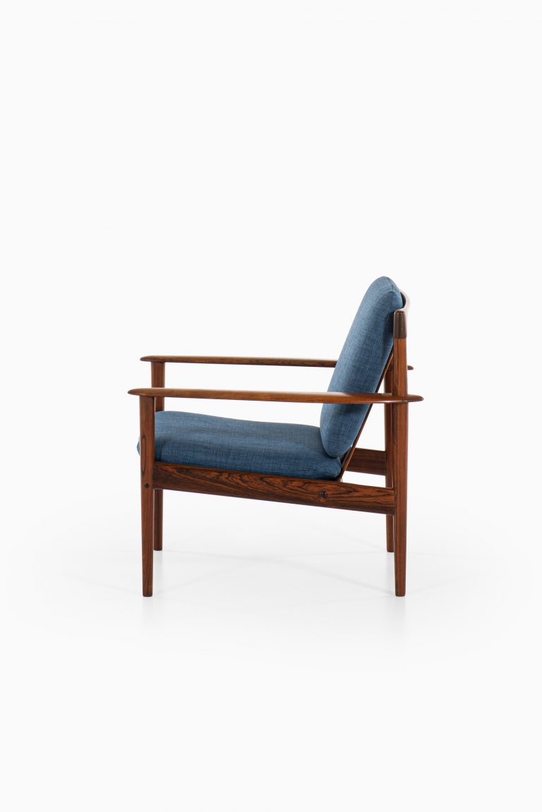 Grete Jalk easy chair model 56 in rosewood at Studio Schalling