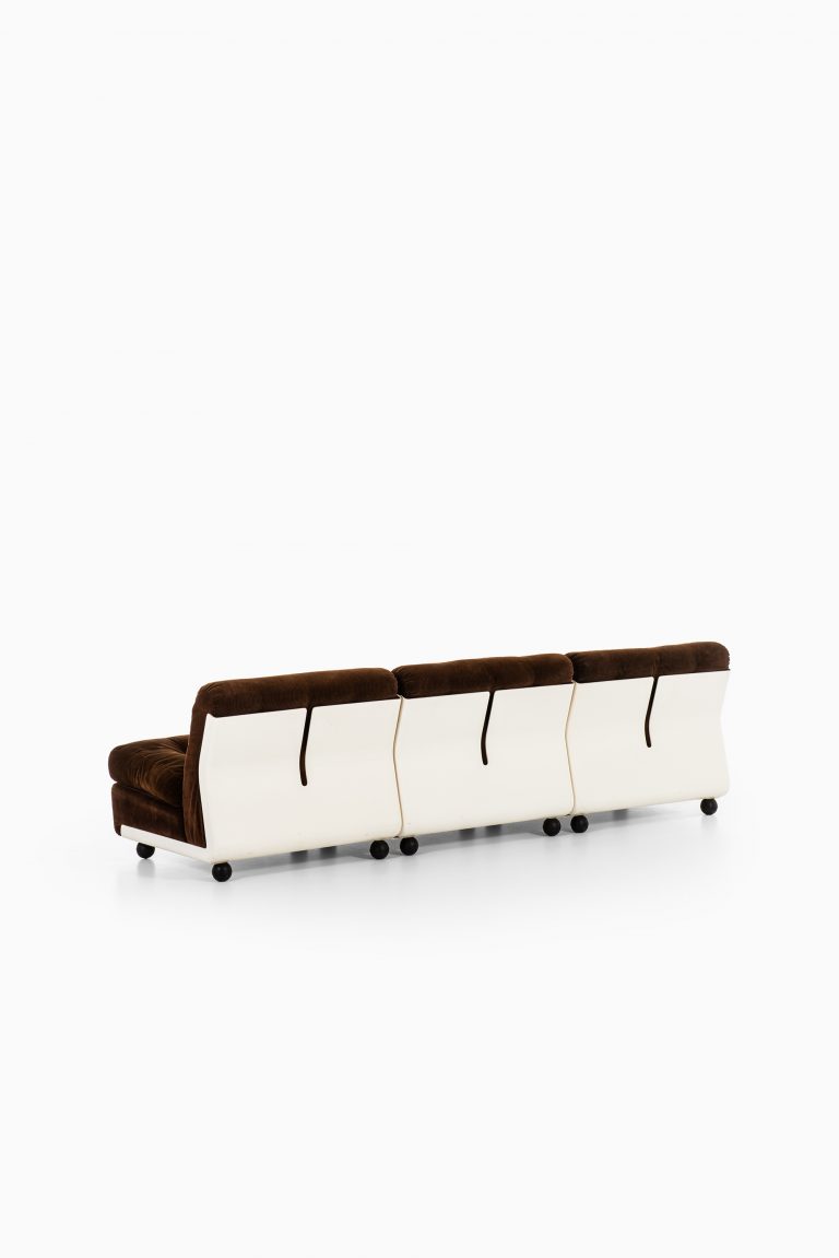 Mario Bellini Amanta sofa by C&B Italia at Studio Schalling