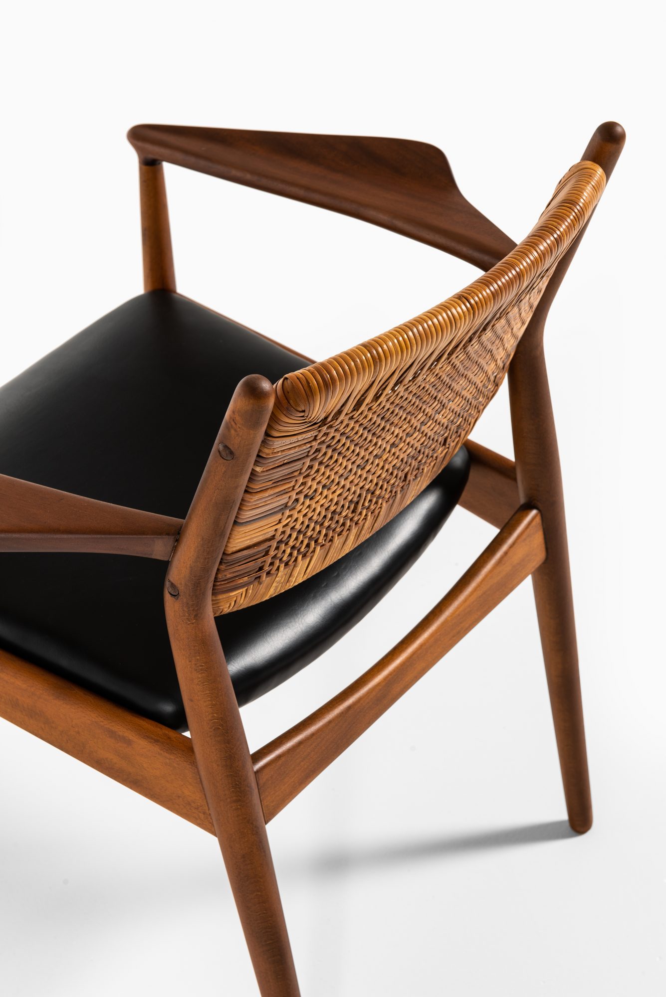 椅子 arnevodder arm chair Arne Vodder armchair | Studio Schalling
