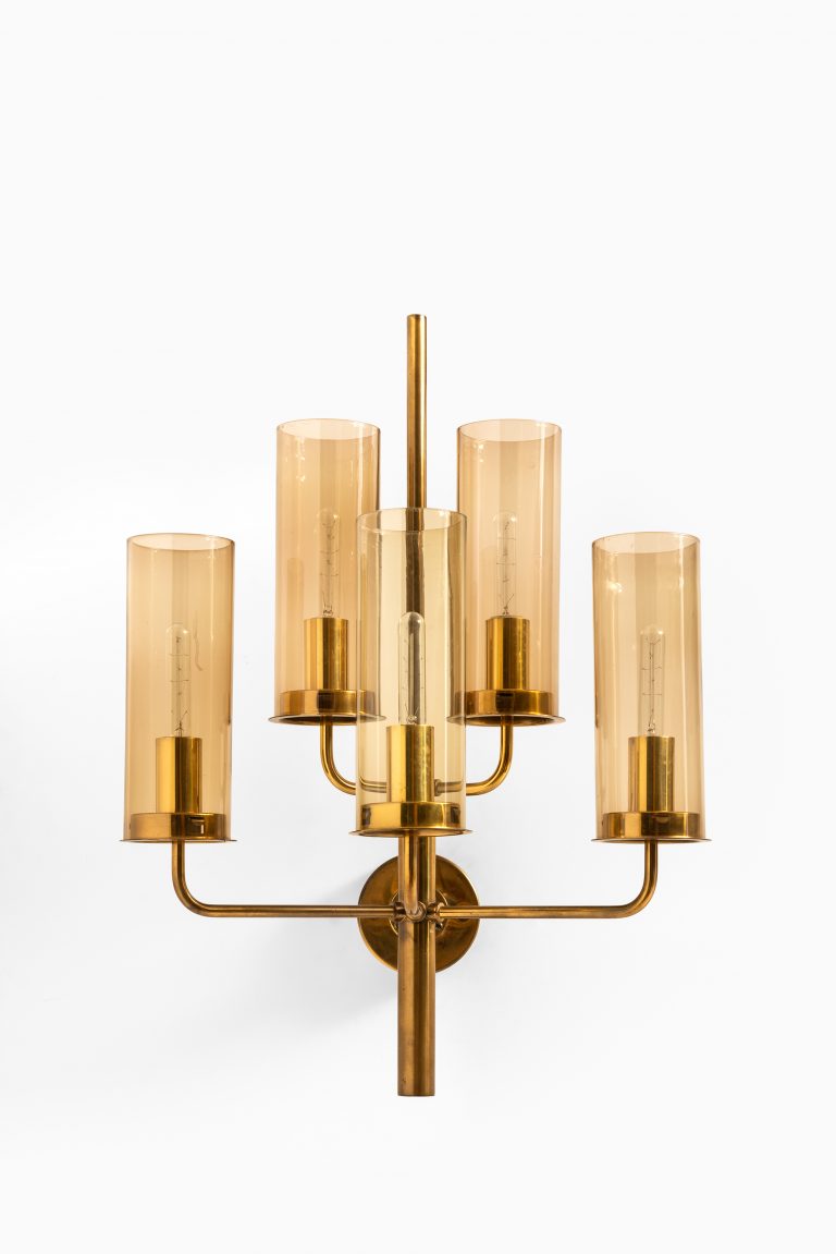 Hans-Agne Jakobsson wall lamps model V-169/5 at Studio Schalling