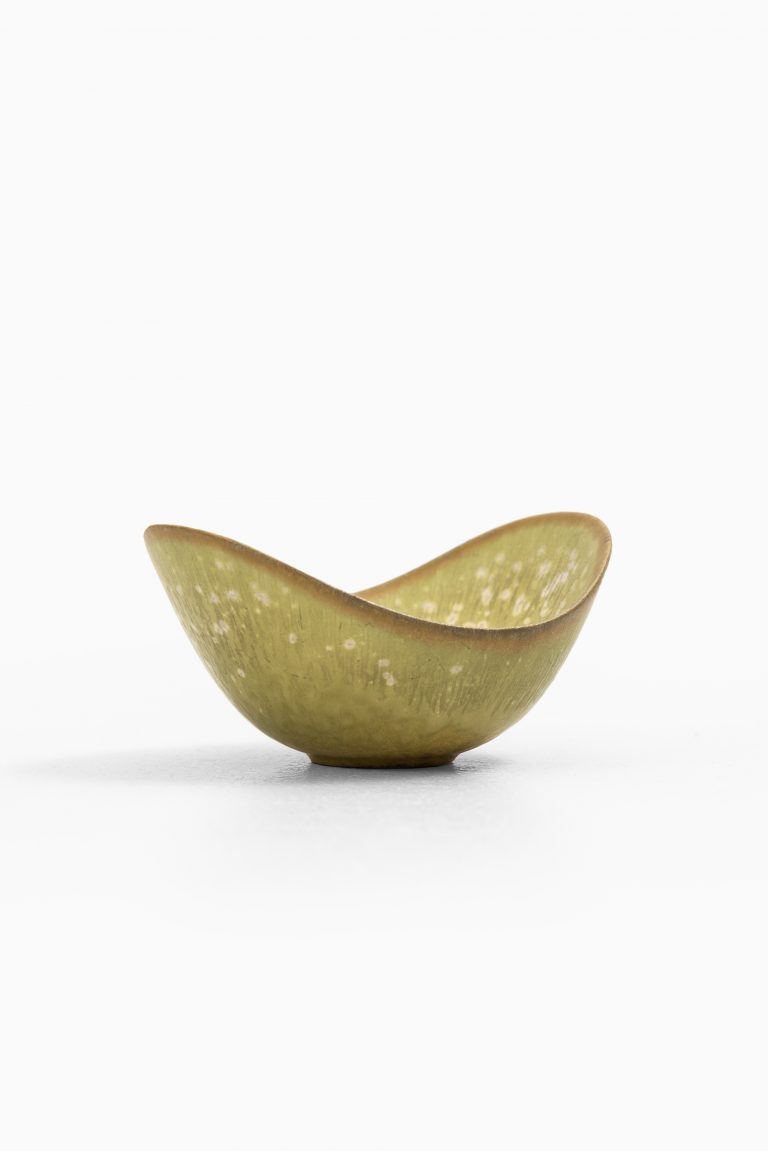 Gunnar Nylund ceramic bowl model ARO at Studio Schalling