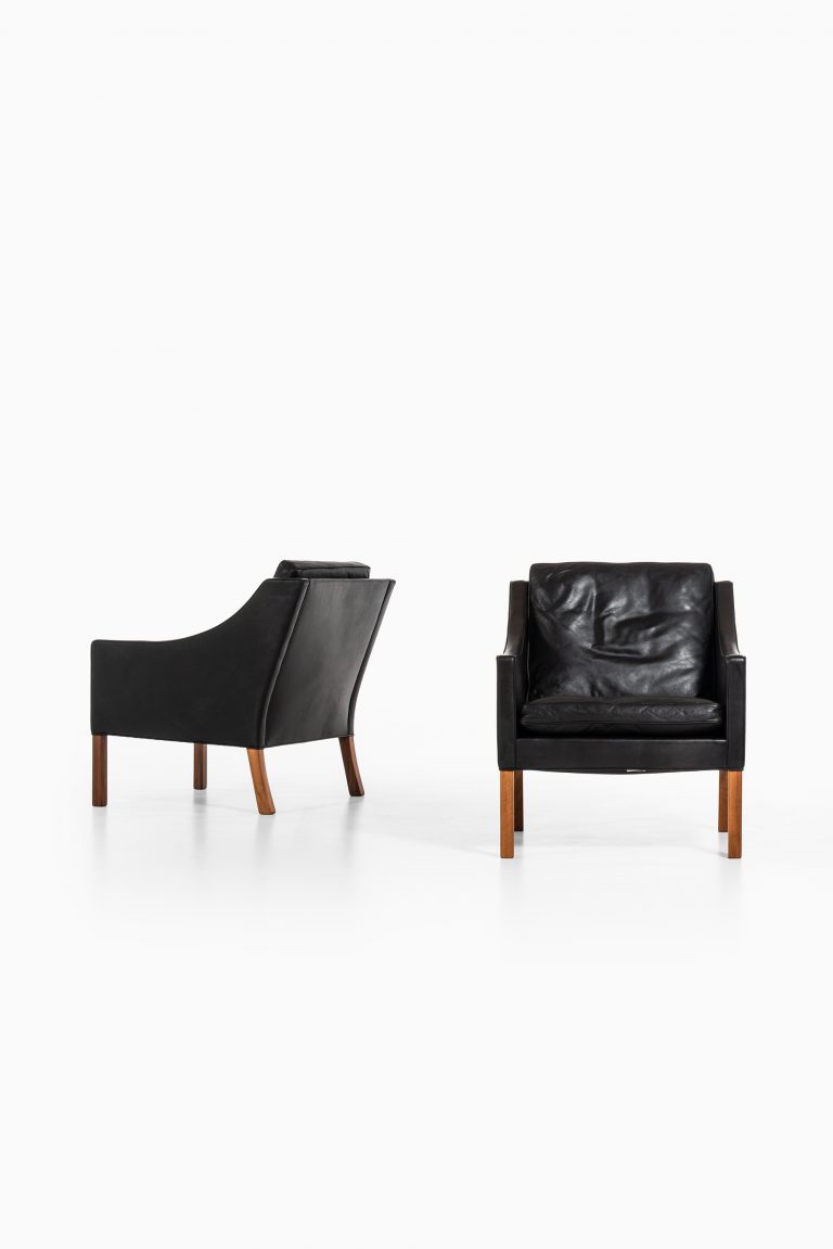 Børge Mogensen model 2207 easy chairs at Studio Schalling