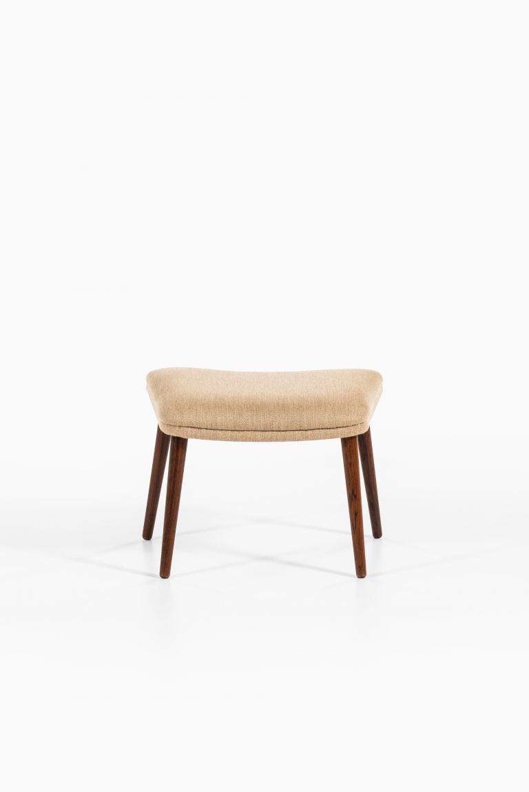 Illum Wikkelsø stool model 91 in rosewood and light fabric at Studio Schalling