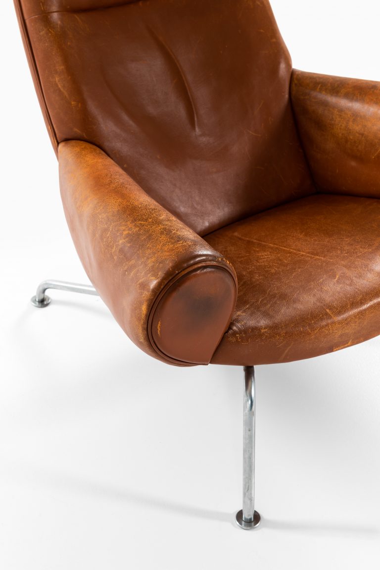 Hans Wegner AP47 easy chair in brown leather at Studio Schalling