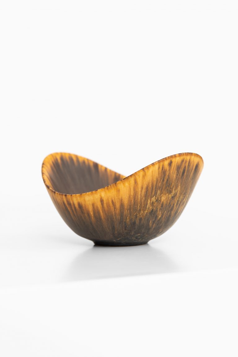 Gunnar Nylund ceramic bowl model ARO at Studio Schalling