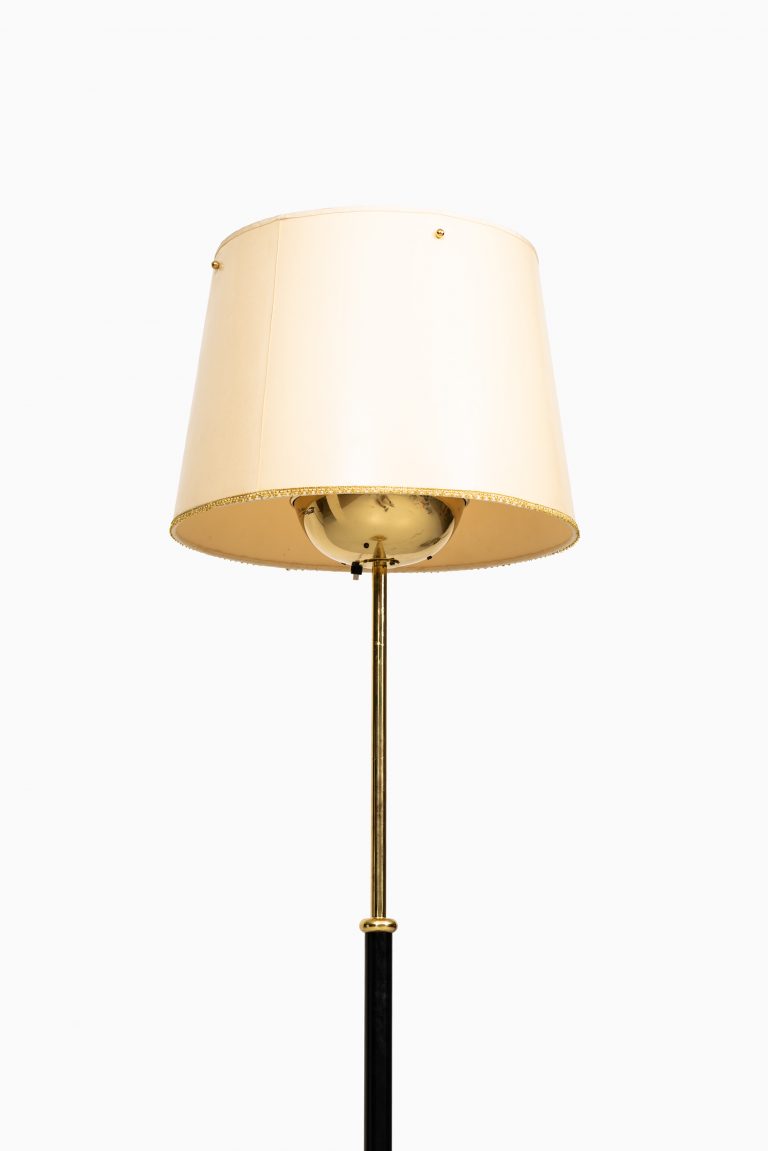 Josef Frank floor lamp model 2564 by Svenskt Tenn at Studio Schalling