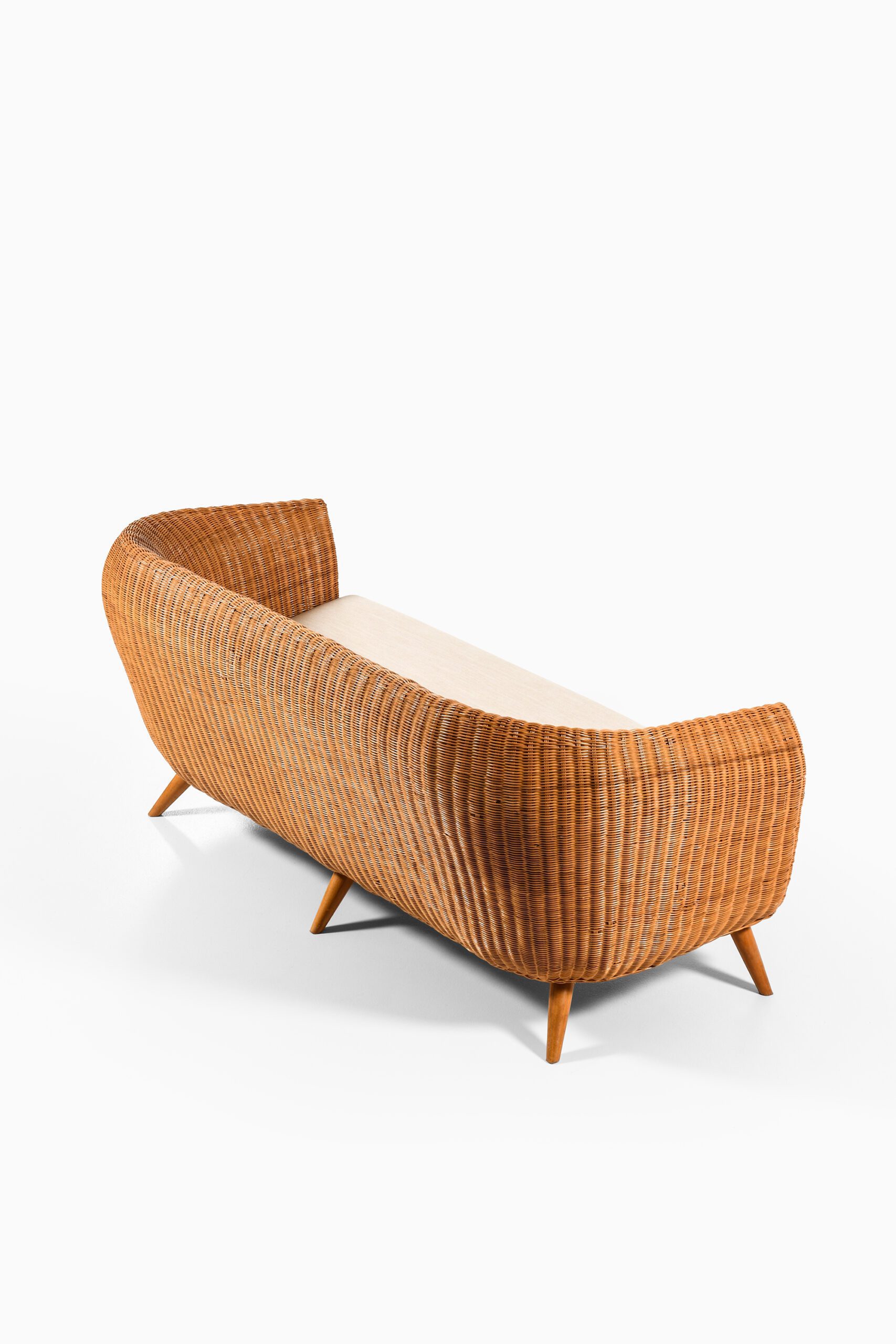 Rattan sofa by unknown designer at Studio Schalling