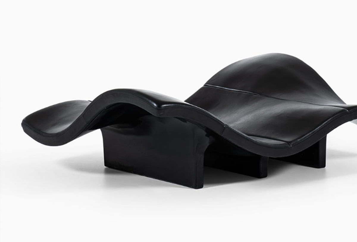 Eva Englund Eldlek glass vase by Pukeberg at Studio Schalling