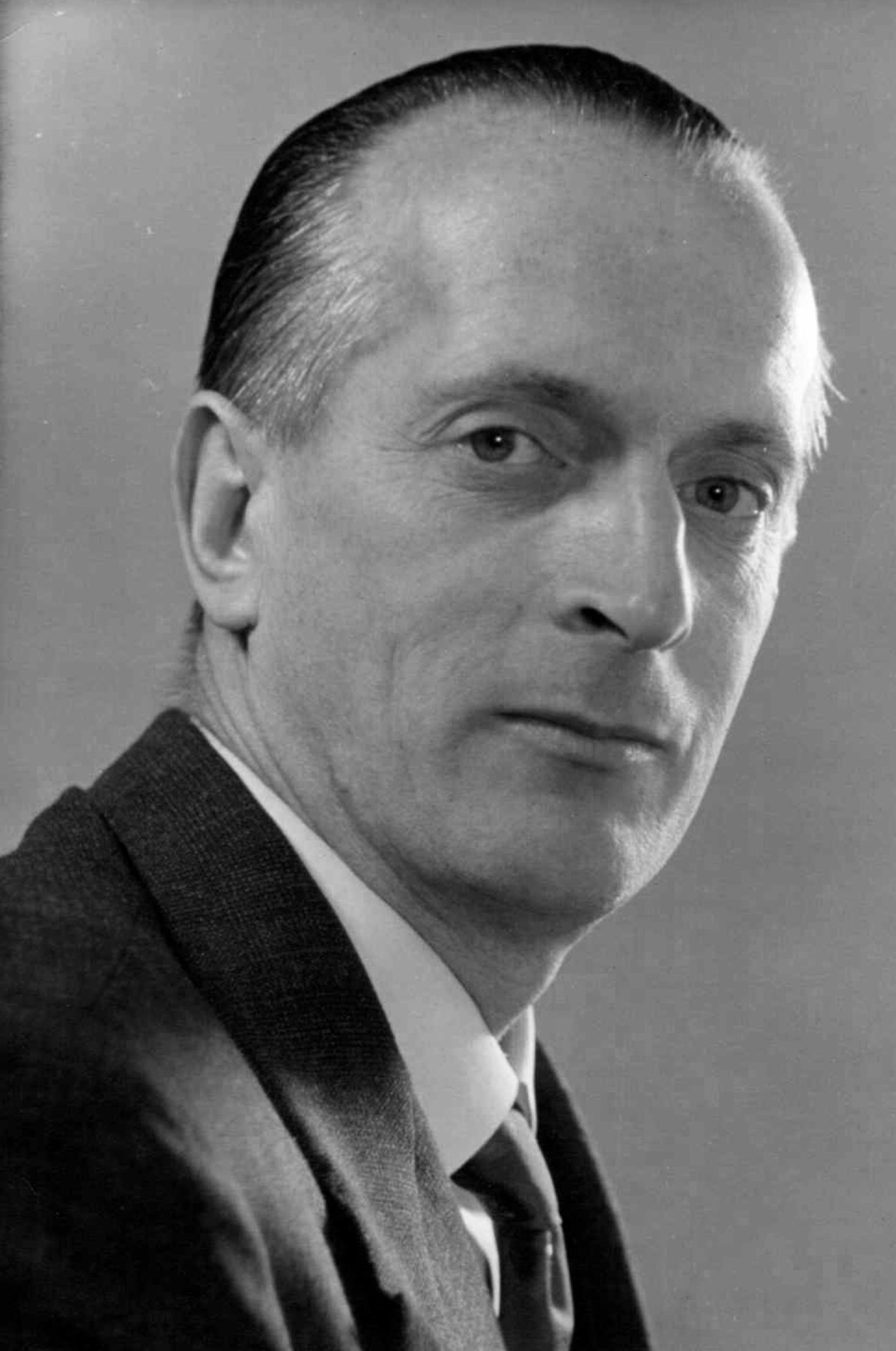 Arnold Madsen